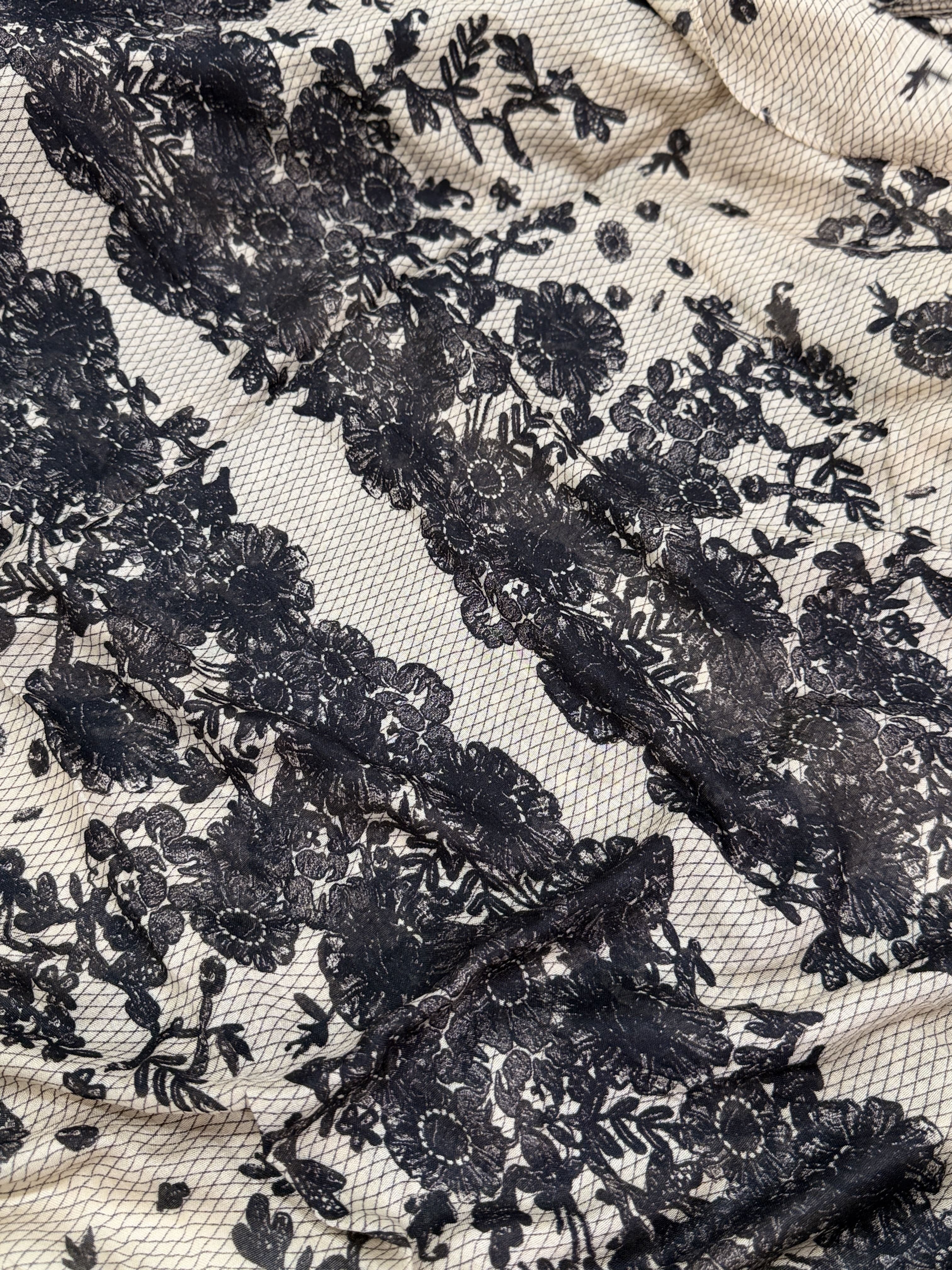 Chantilly Lace Hijab preview 3