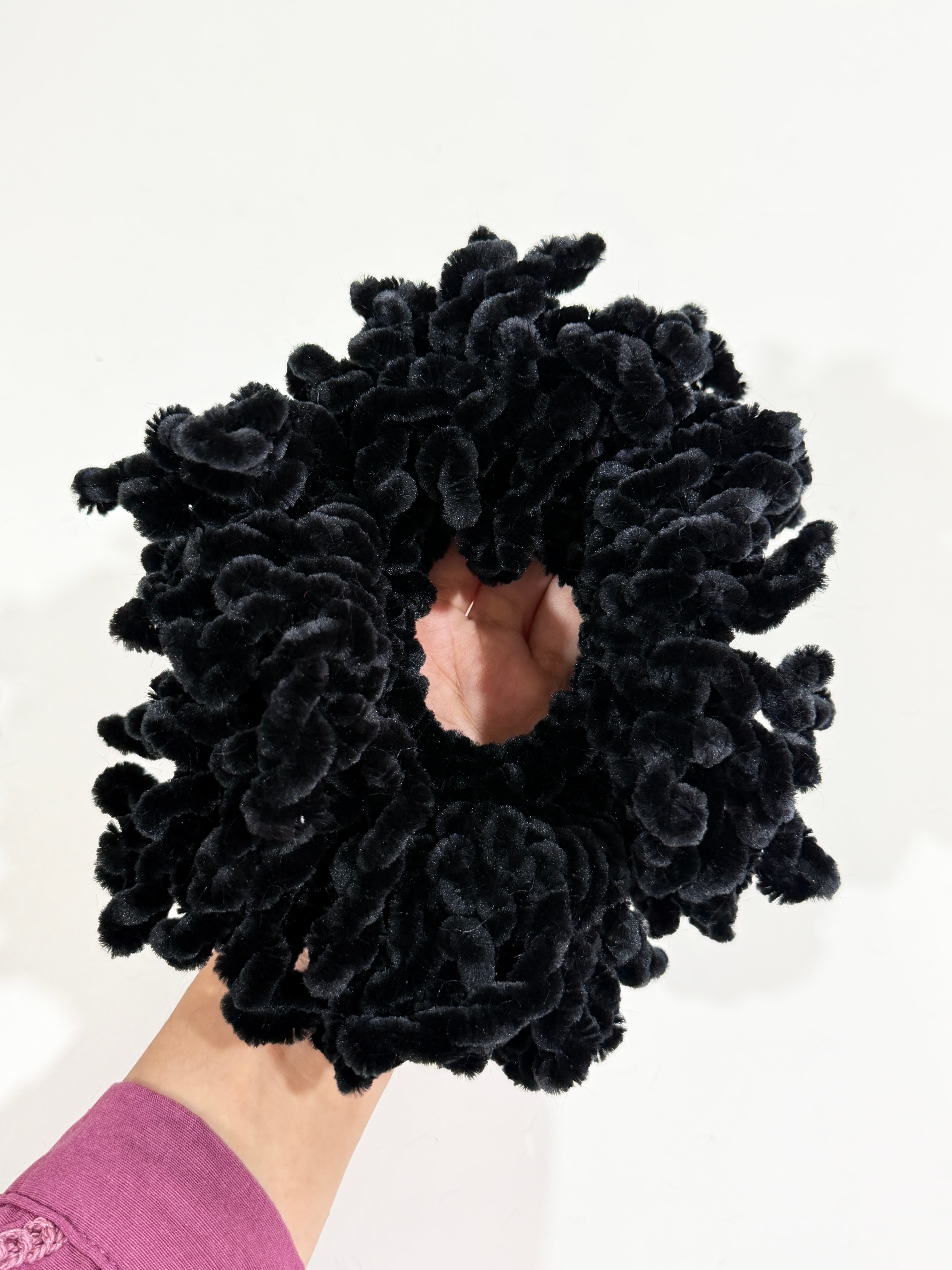Volumetric under Hijab Scrunchie (Black)